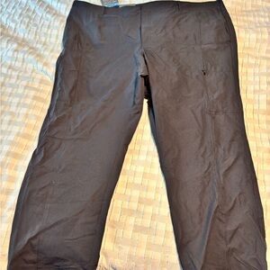 Kirkland Signature Women’s Dark Gray travel pants, NWT